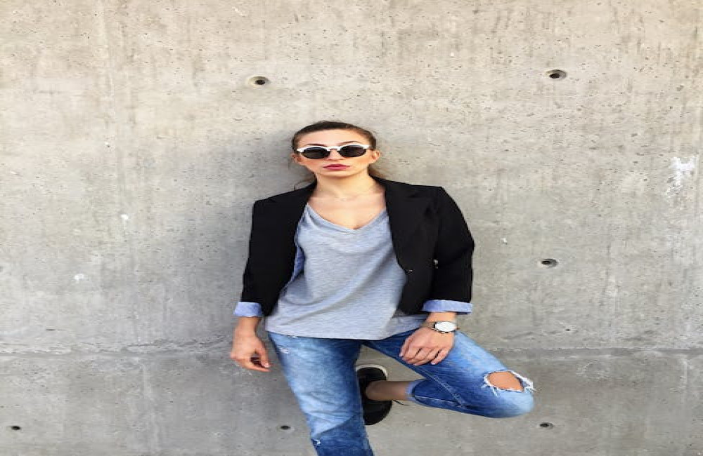 hoe draag je een blazer casual als vrouw in 2025