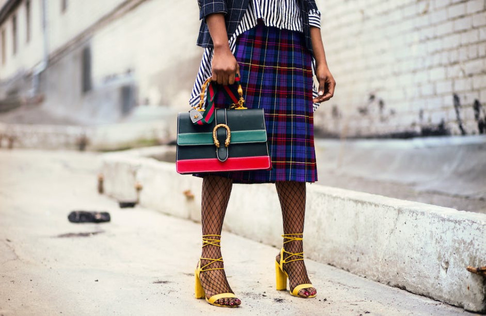 Wat draag je naar een smart casual dresscode voor dames?